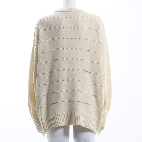 透かし編みクルーネックニット