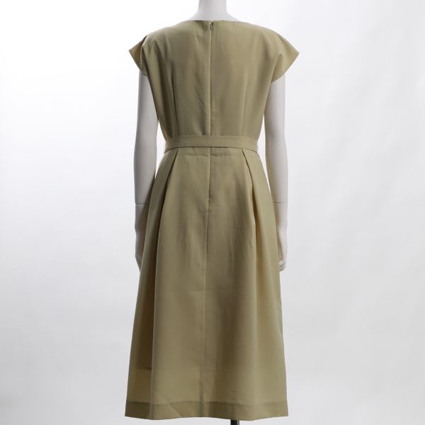 前後タックリボンベルト付きワンピース