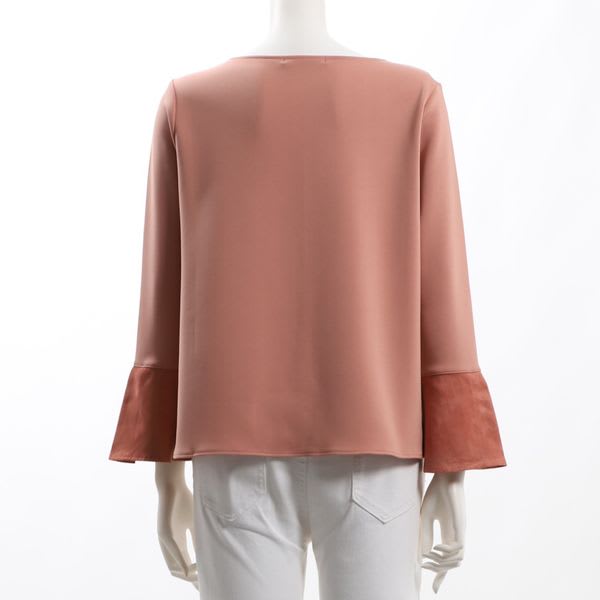 袖スウェードフレアスリーブVネックブラウス