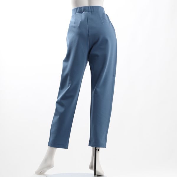 ウォームポンチテーパードパンツ