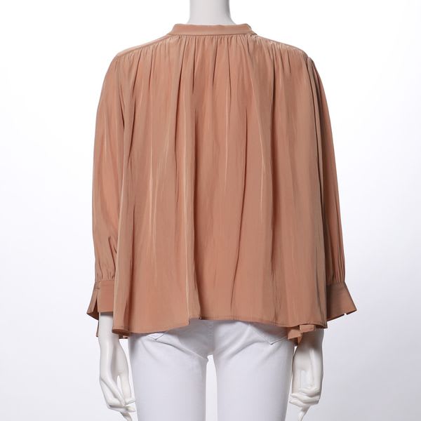 ギャザーデザインフロントボタンブラウス