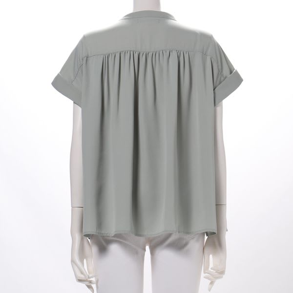 シルバー釦前開きブラウス