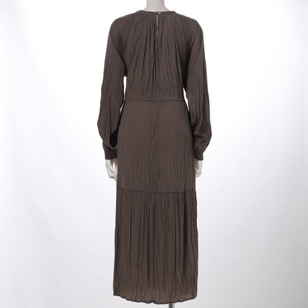 プリーツマキシ丈ワンピース