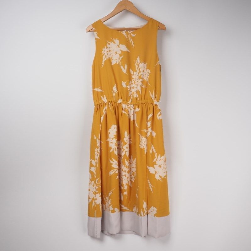 草木モチーフ総柄ウエストギャザーワンピース