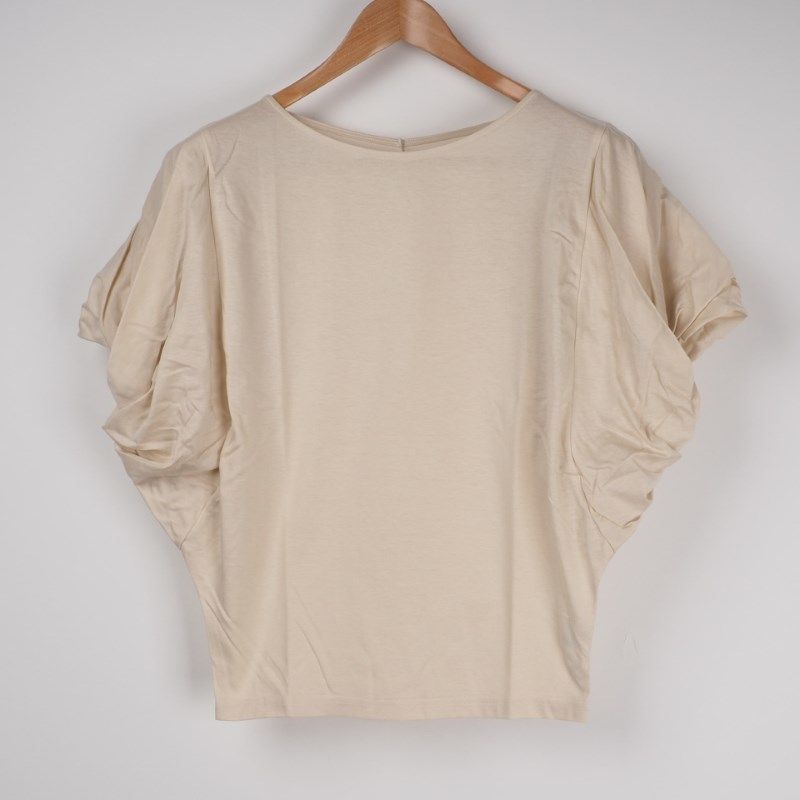 ボリュームドルマン袖カットソー