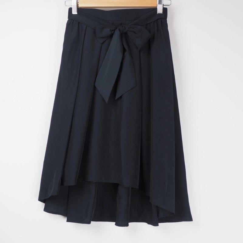 リボンベルト付きフィッシュテールスカート