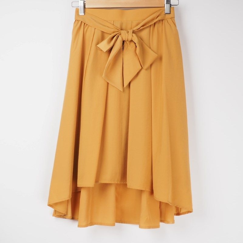 リボンベルト付きフィッシュテールスカート