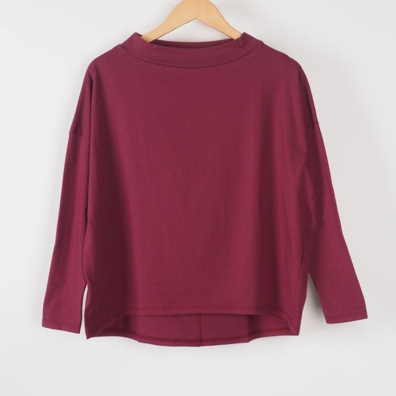 オフネックカットソー