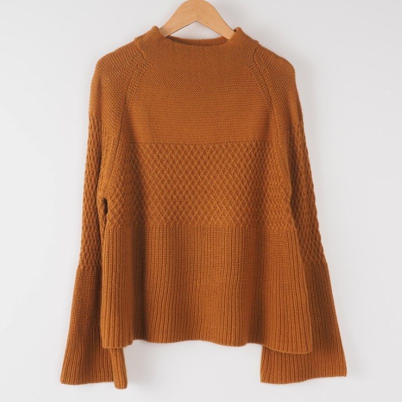 ボトルネックベルスリーブニット