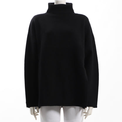 サイドスリットタートルネックニット