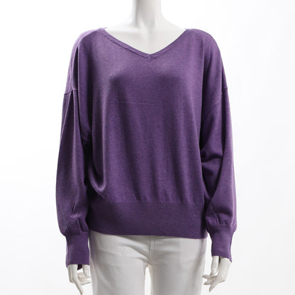 バックDカンデザインVネックニット