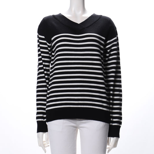 ボーダー柄Vネックニット