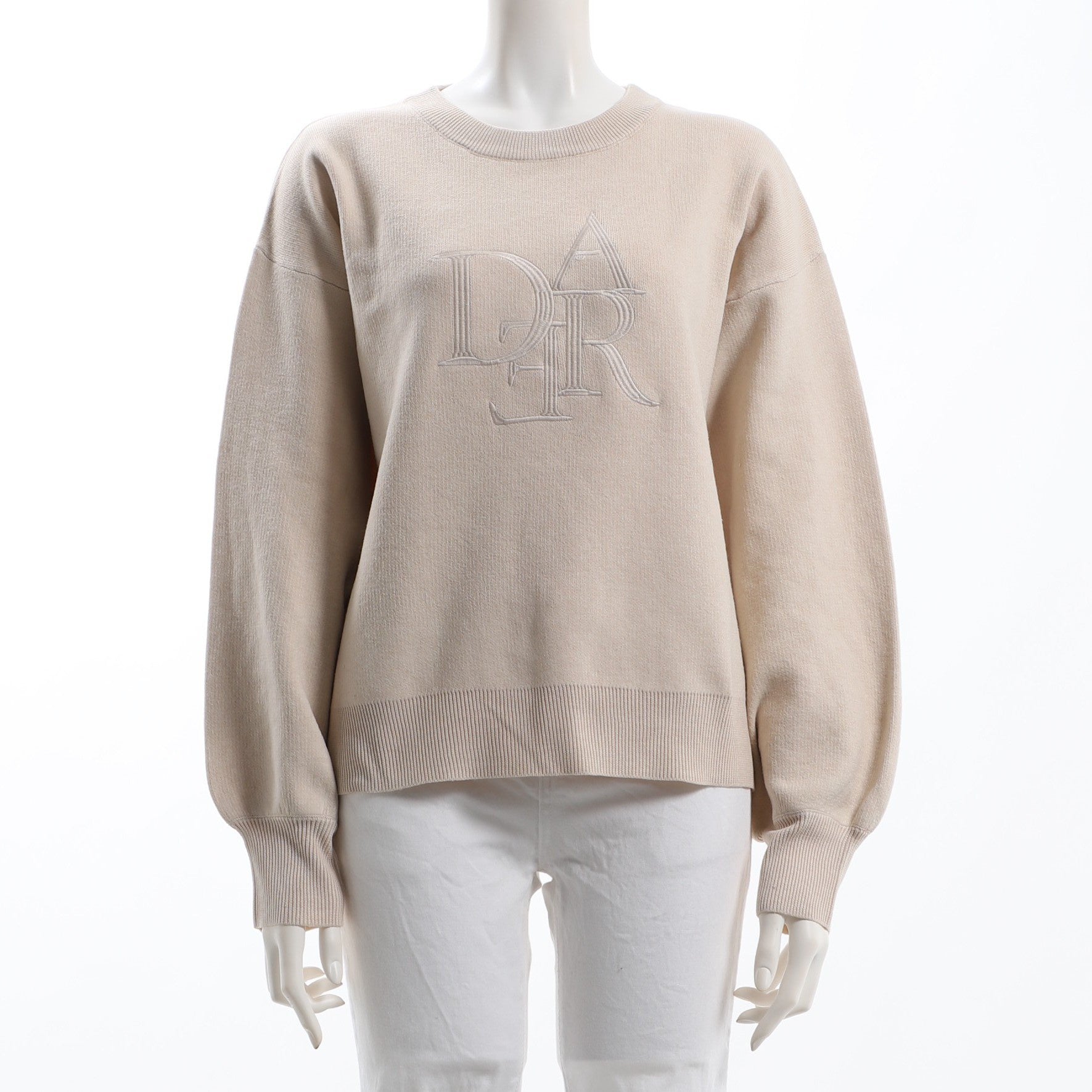 ロゴ刺繍ニット