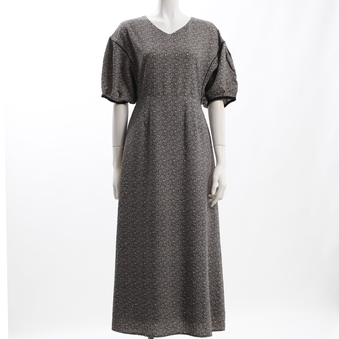 更紗フラワープリント総柄ワンピース