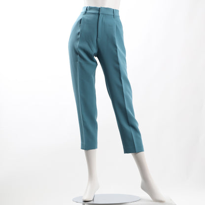 タック入りテーパードパンツ