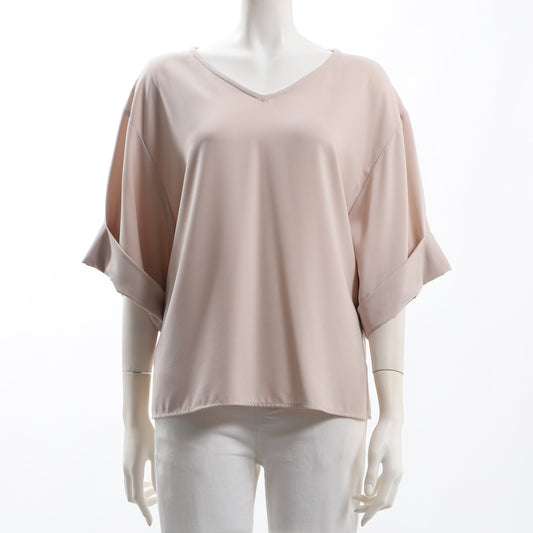 抜き襟ボリューム袖ブラウス