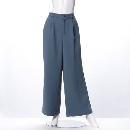 タック入りワイドパンツ