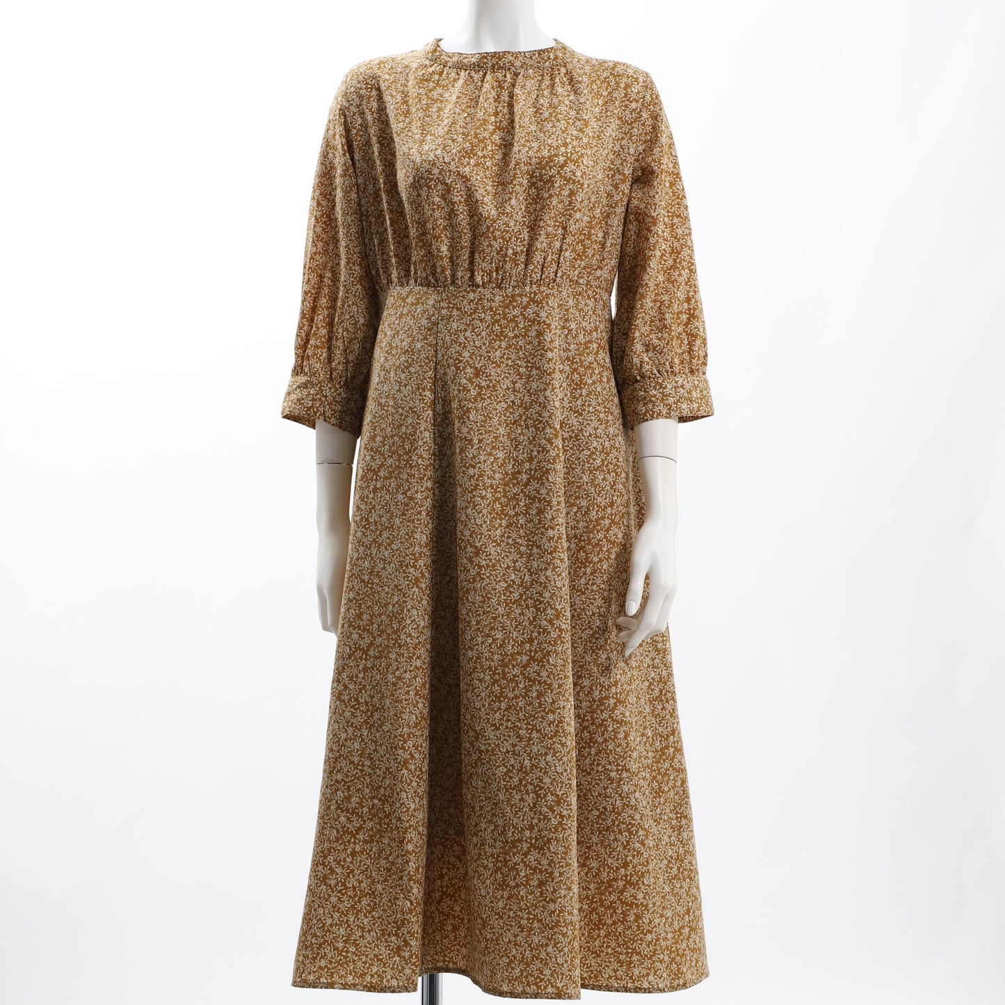 ギャザードネック小花柄ワンピース