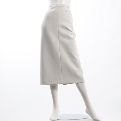 バックスリットタイトスカート
