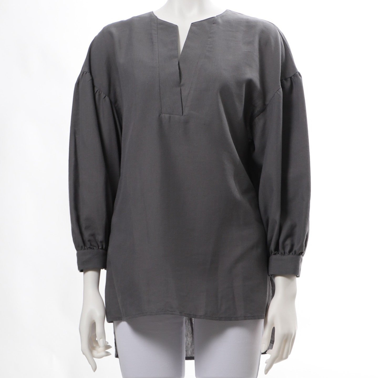 ふんわり袖ブラウス