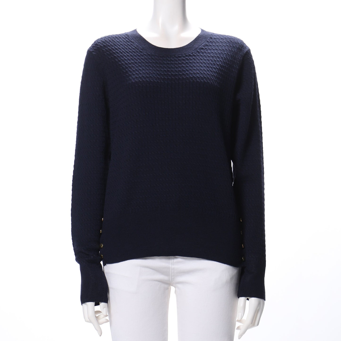 ゴールドボタン付きクルーネックニット