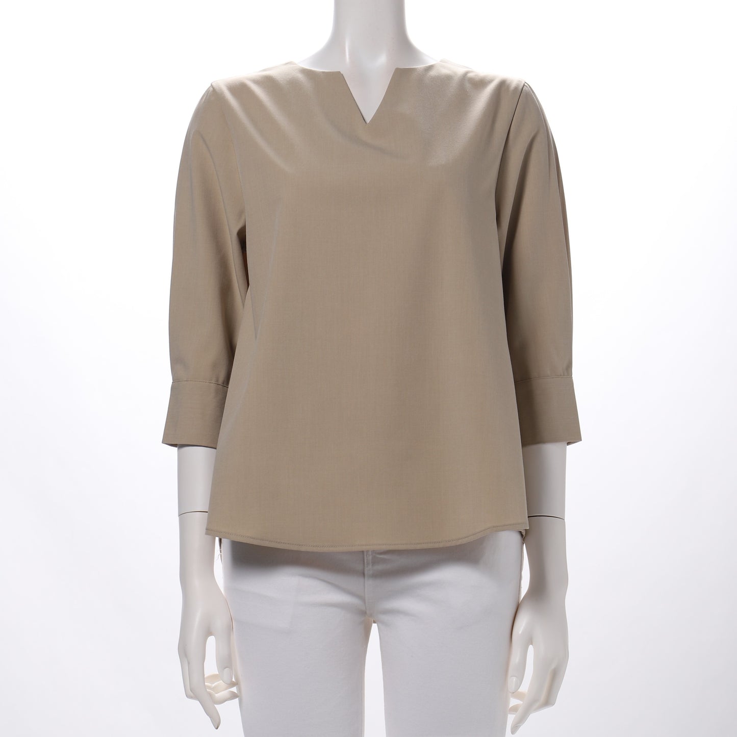 バックボタンデザインオープンフロントネックブラウス