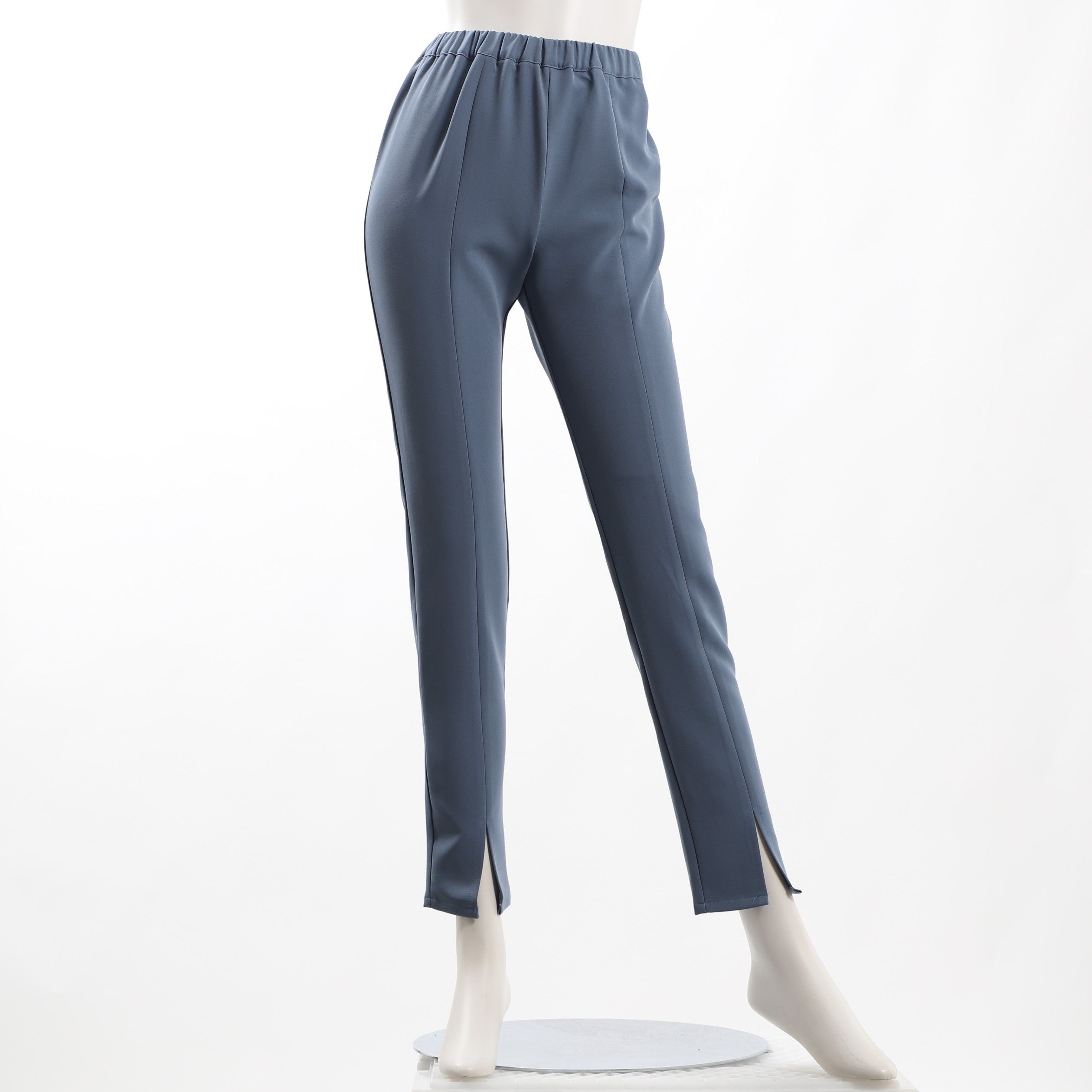 フロントスリットテーパードパンツ