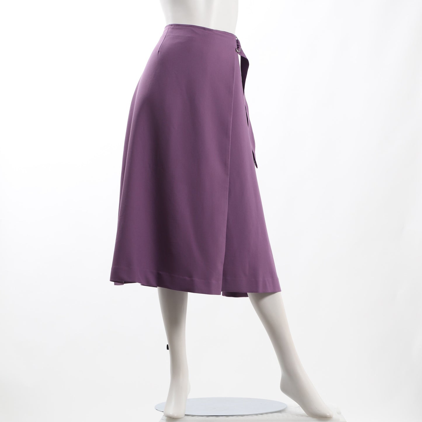 ドットボウタイブラウス