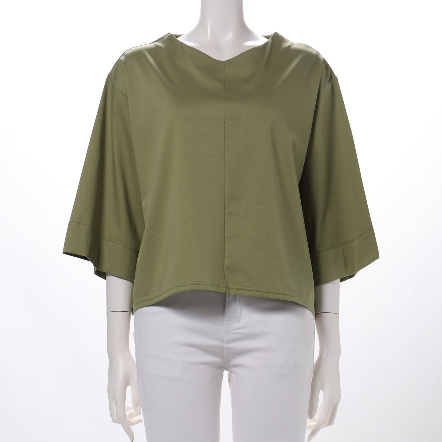 広めのお袖口Vネックカットソー