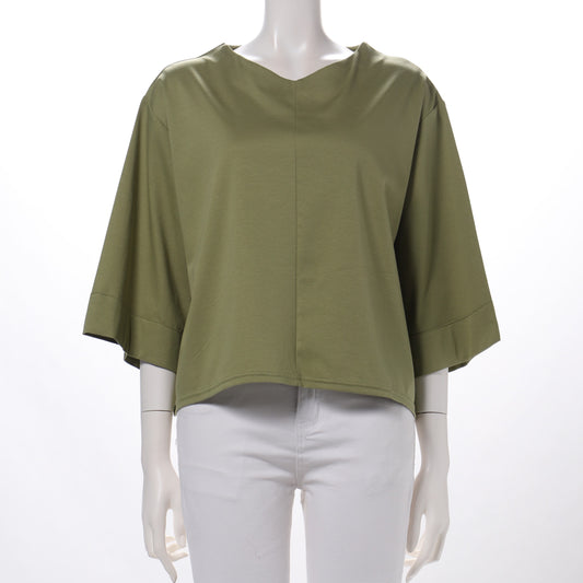 広めのお袖口Vネックカットソー