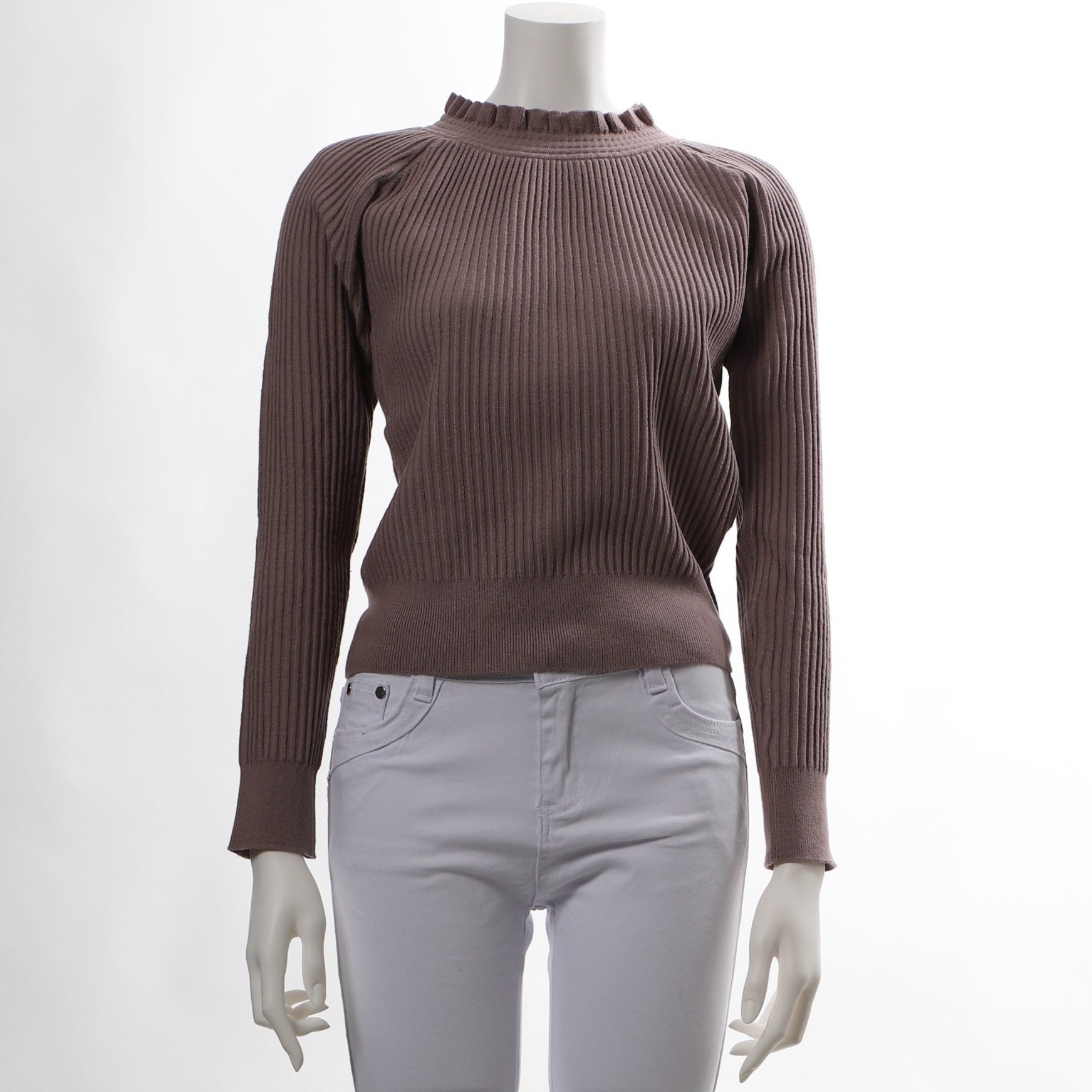 フリルハイネックニット