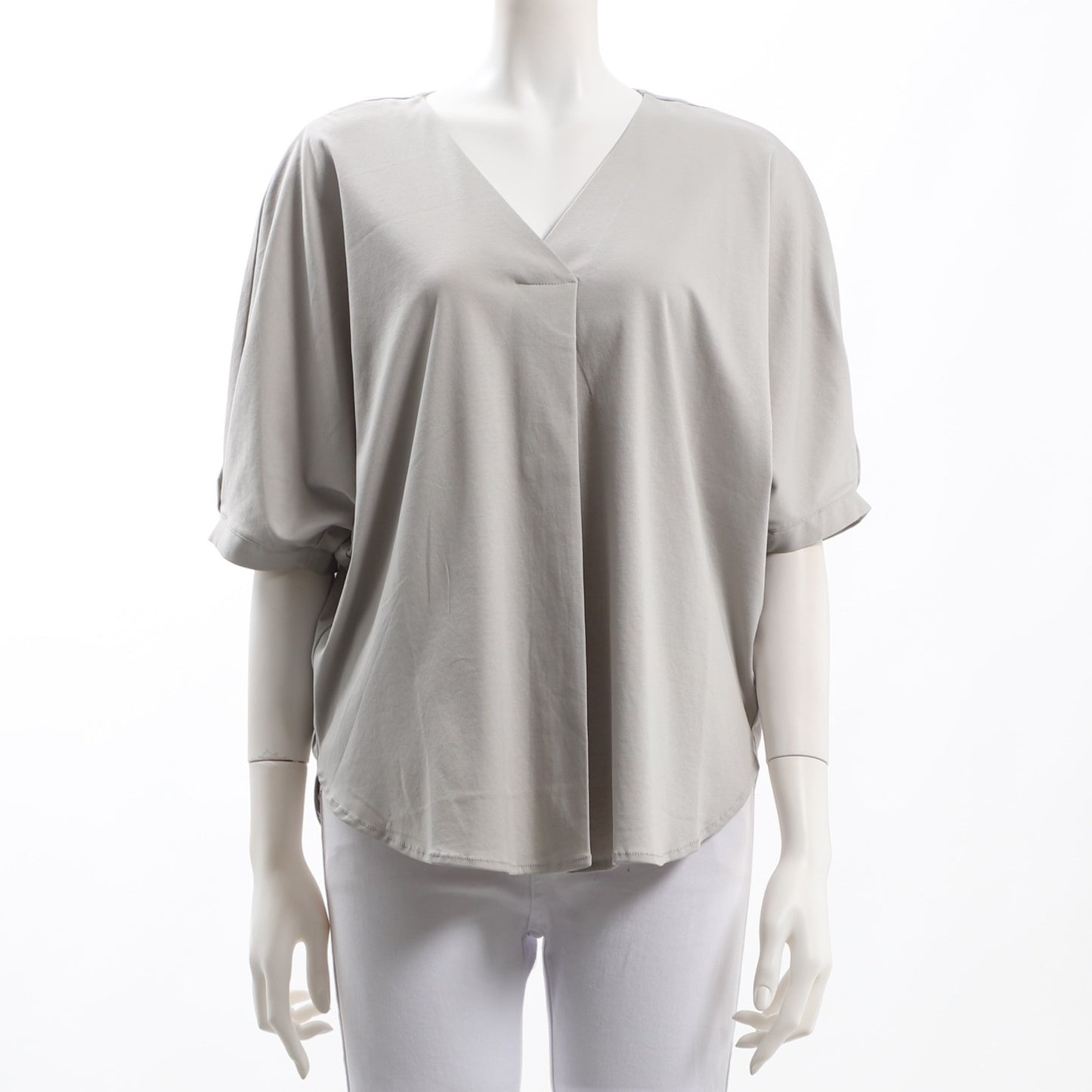 サイドスリット入りVネックカットソー