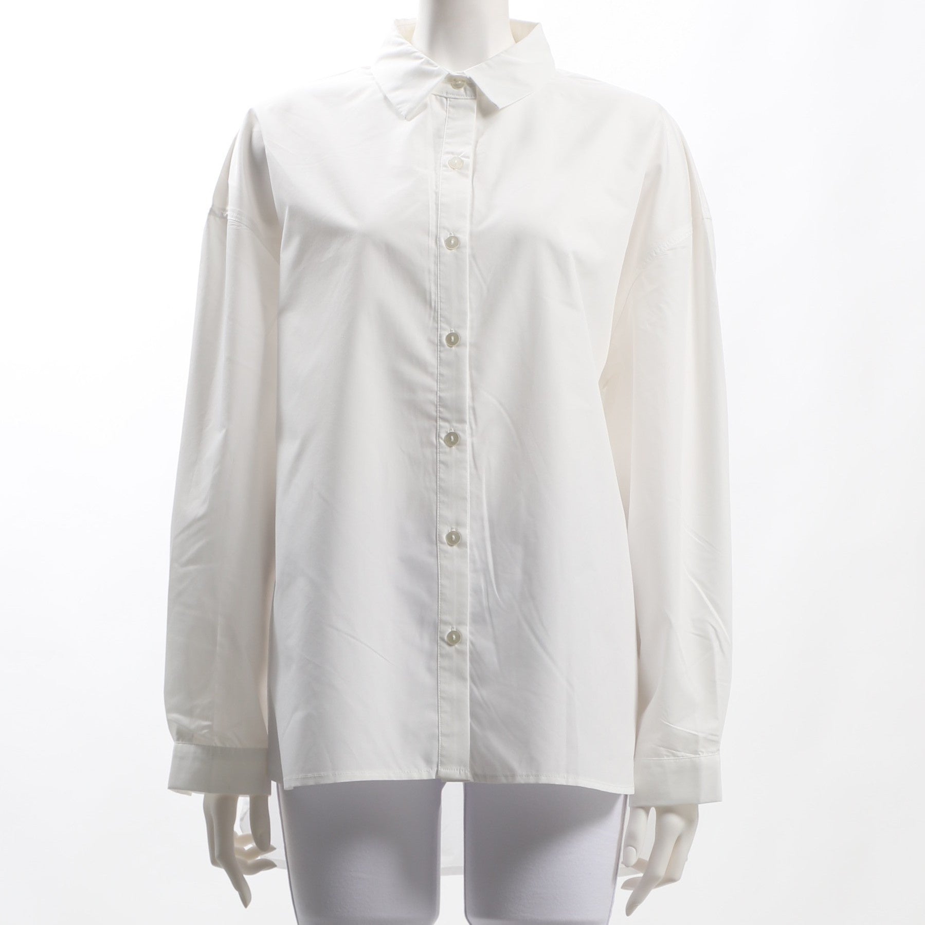 シンプルデザイン前開きシャツブラウス