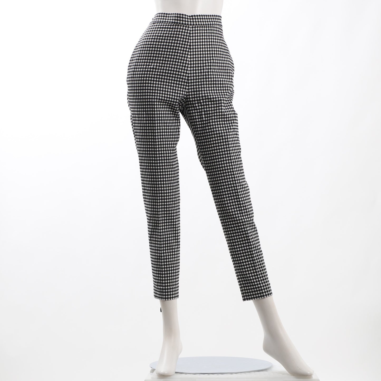 ポケット付きテーパードスキニーパンツ