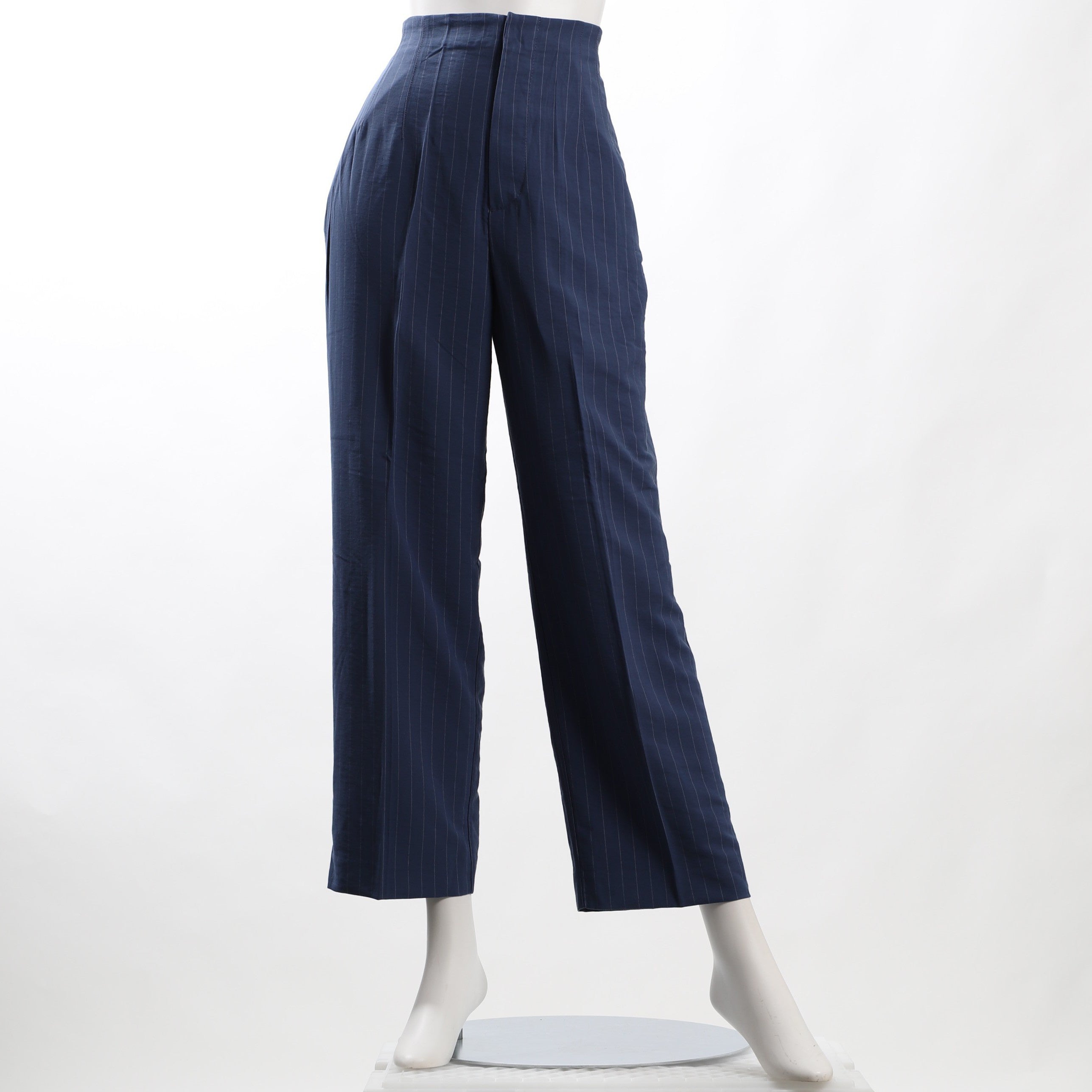 ストライプ柄スッキリシルエットパンツ