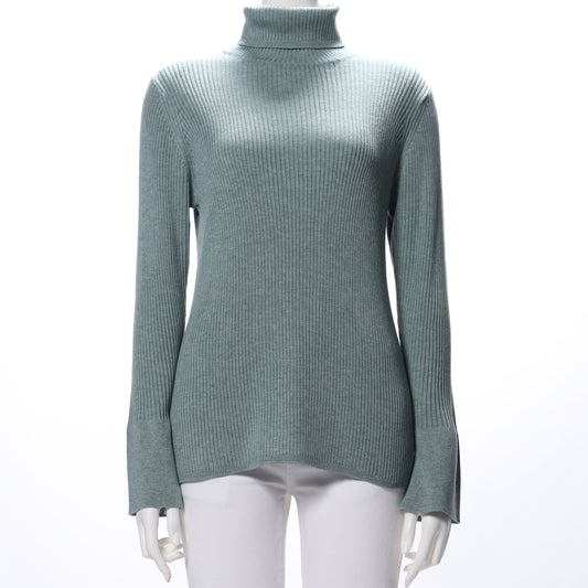 タートルネックリブニット