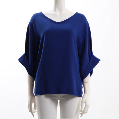 抜き襟ボリューム袖ブラウス