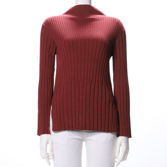 サイドスリットハイネックリブニット