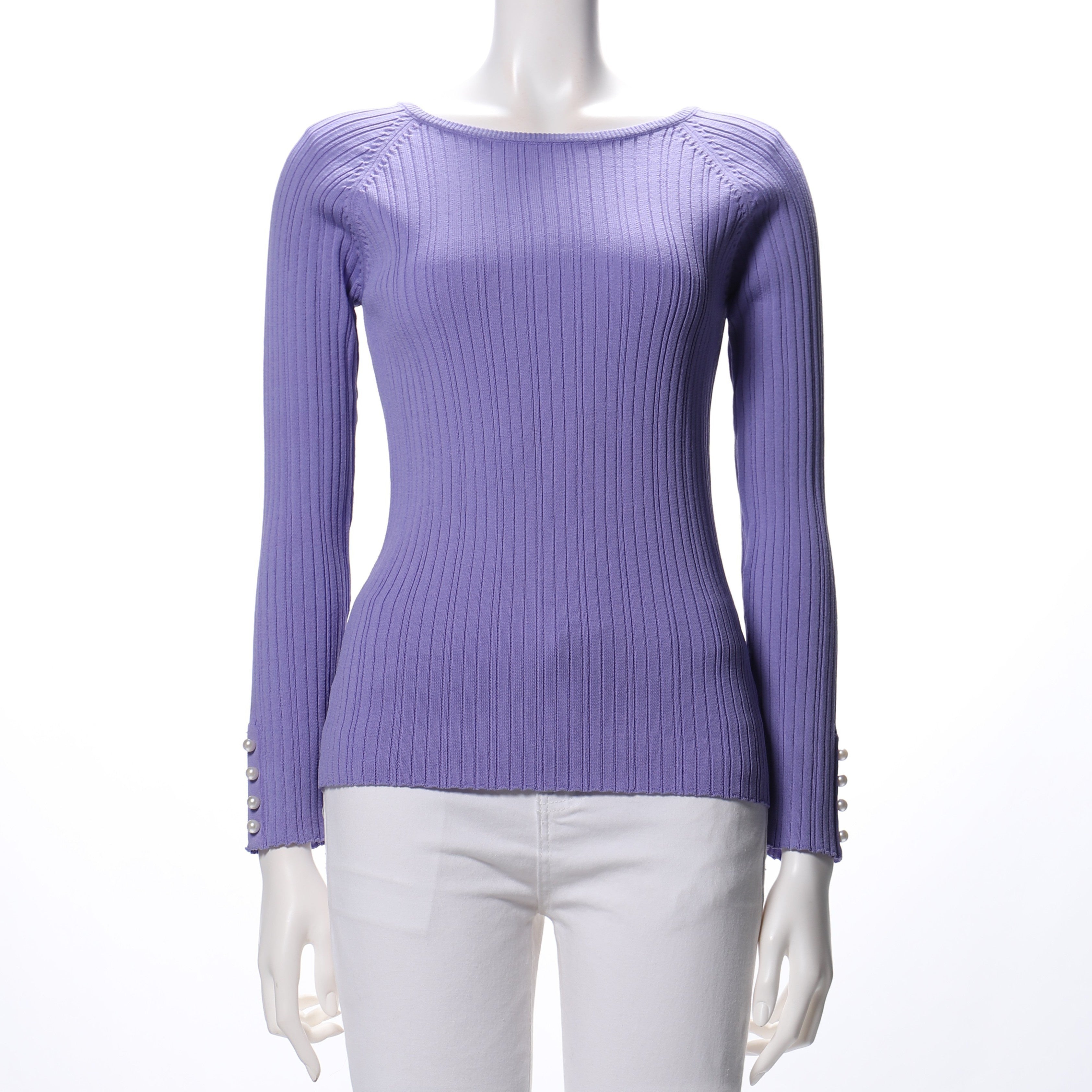 パールボタンリブニット