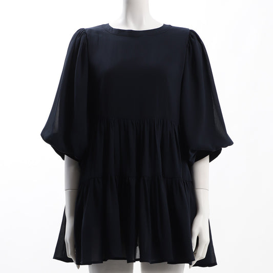 バックボタンティアードブラウス