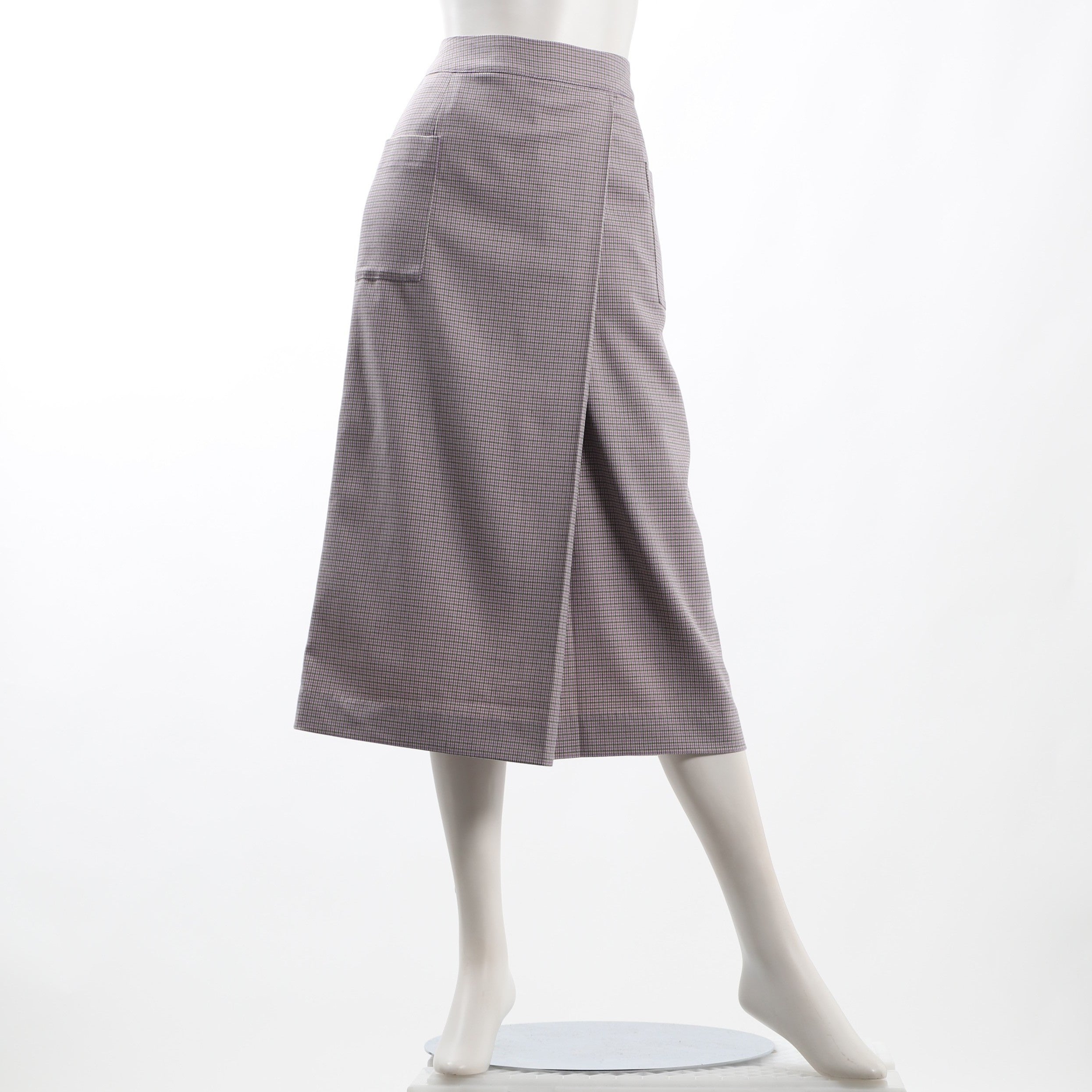 チェック柄ラップ風スカート