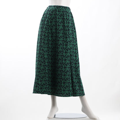 小花柄フレアスカート