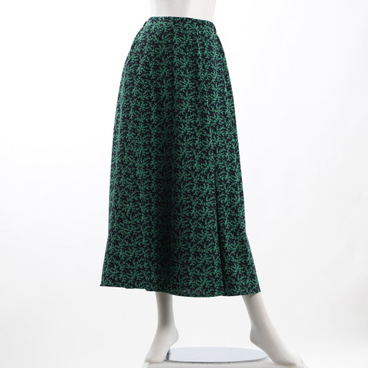 小花柄フレアスカート