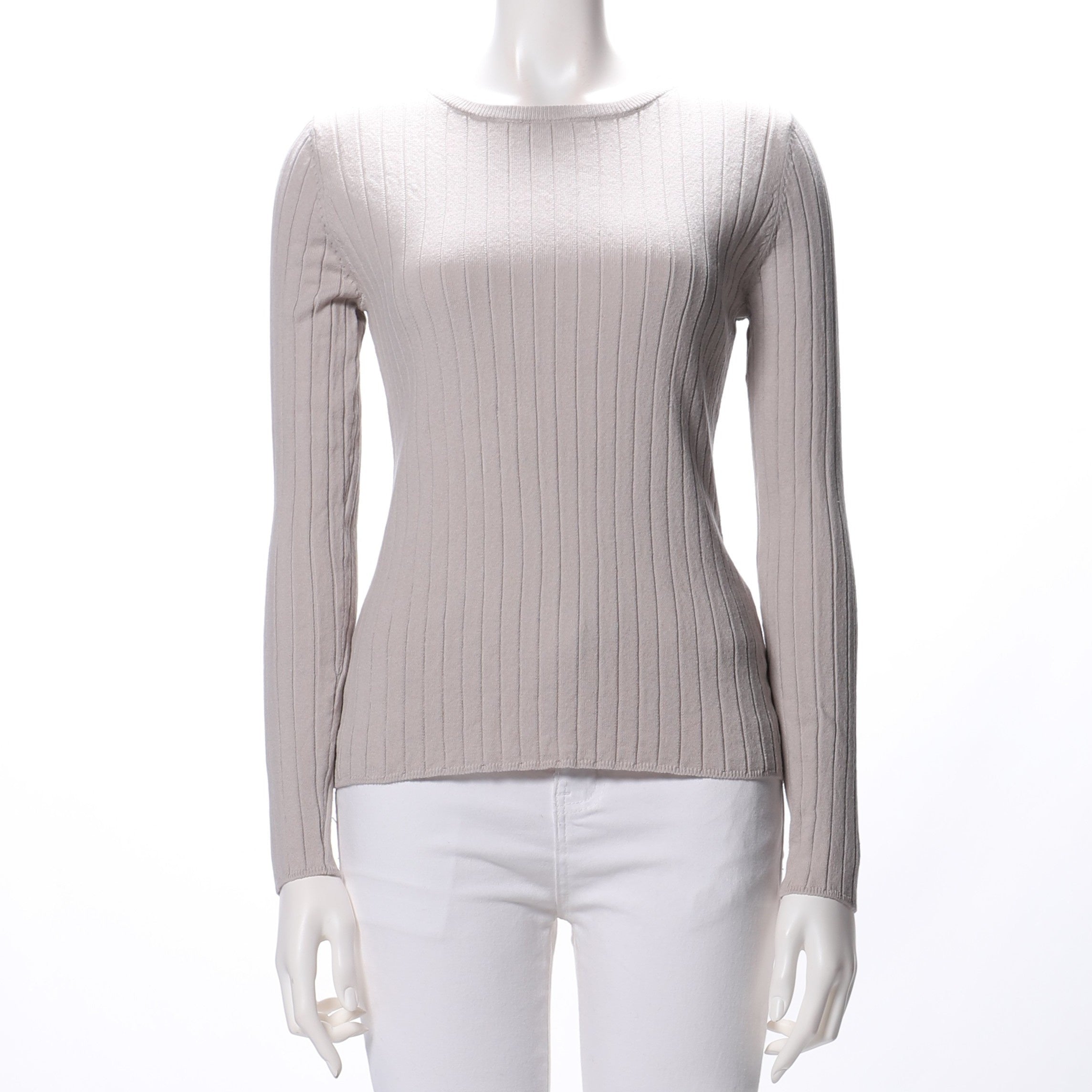 シンプルリブニット