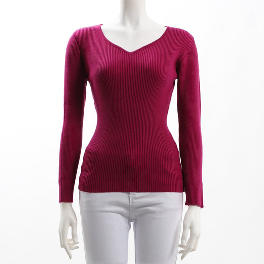 ネックラインデザインリブニット