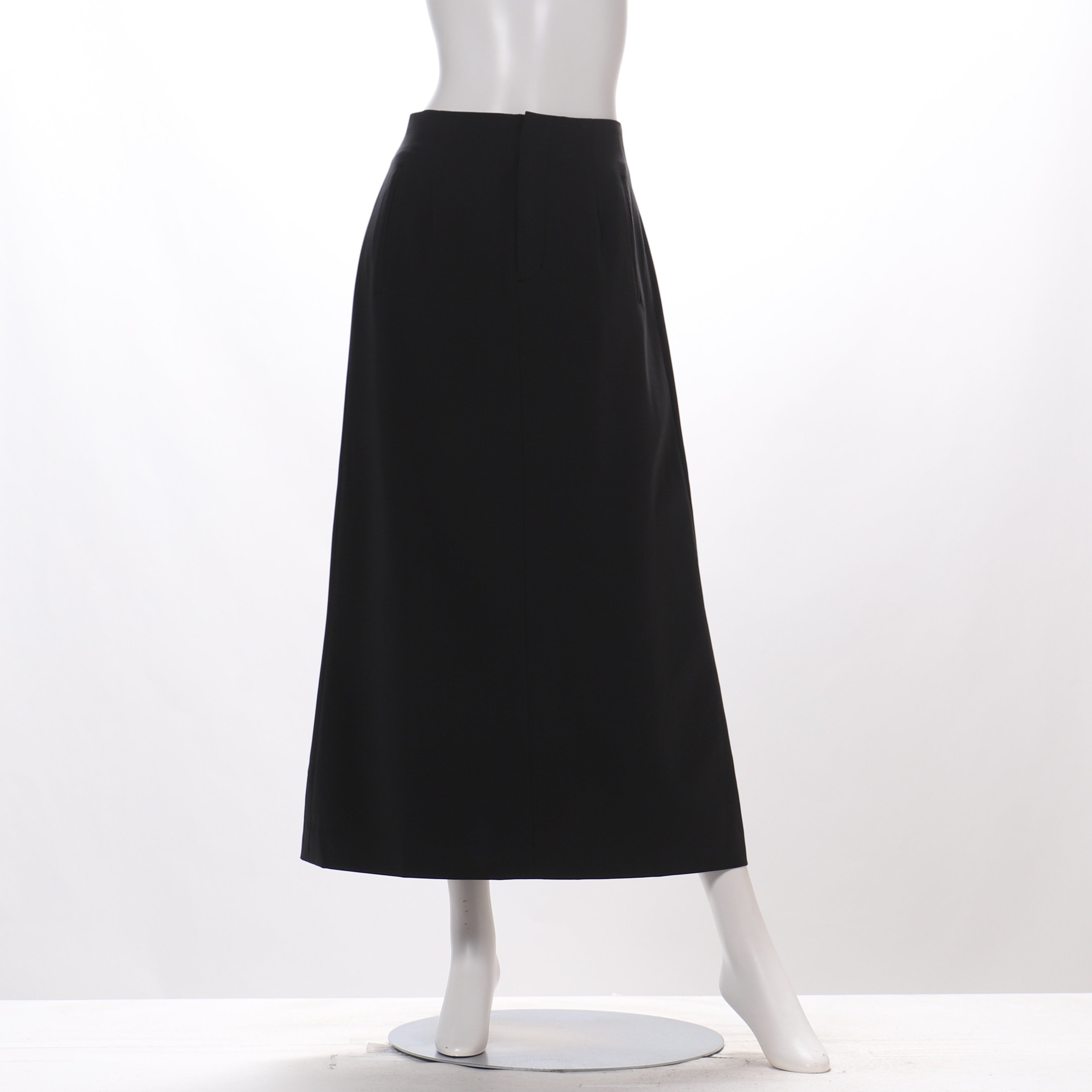 シンプルシルエットスカート