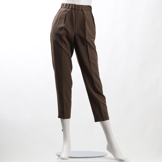 細かい総柄テーパードパンツ