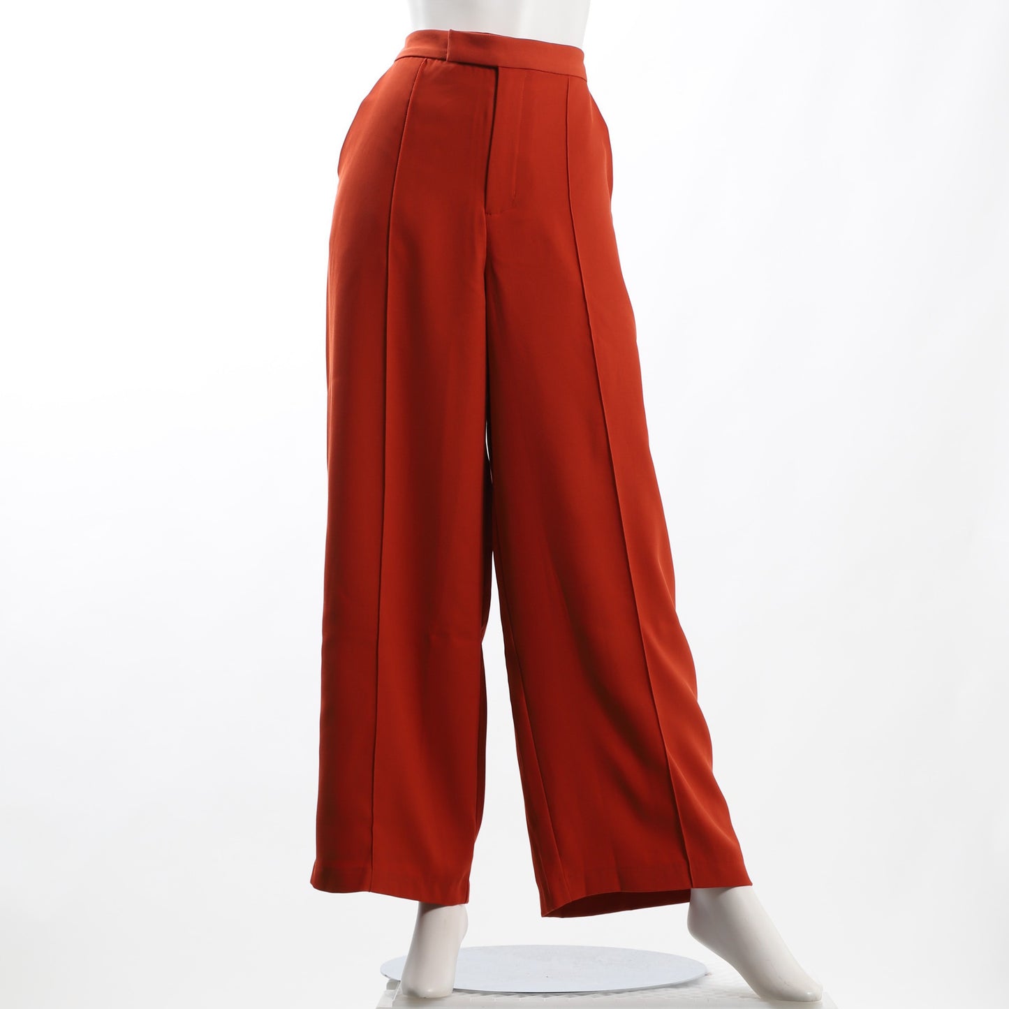 センターシーム入りワイドパンツ