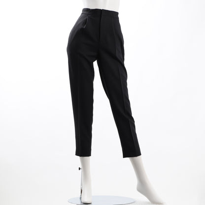 シンプルデザインタックテーパードパンツ