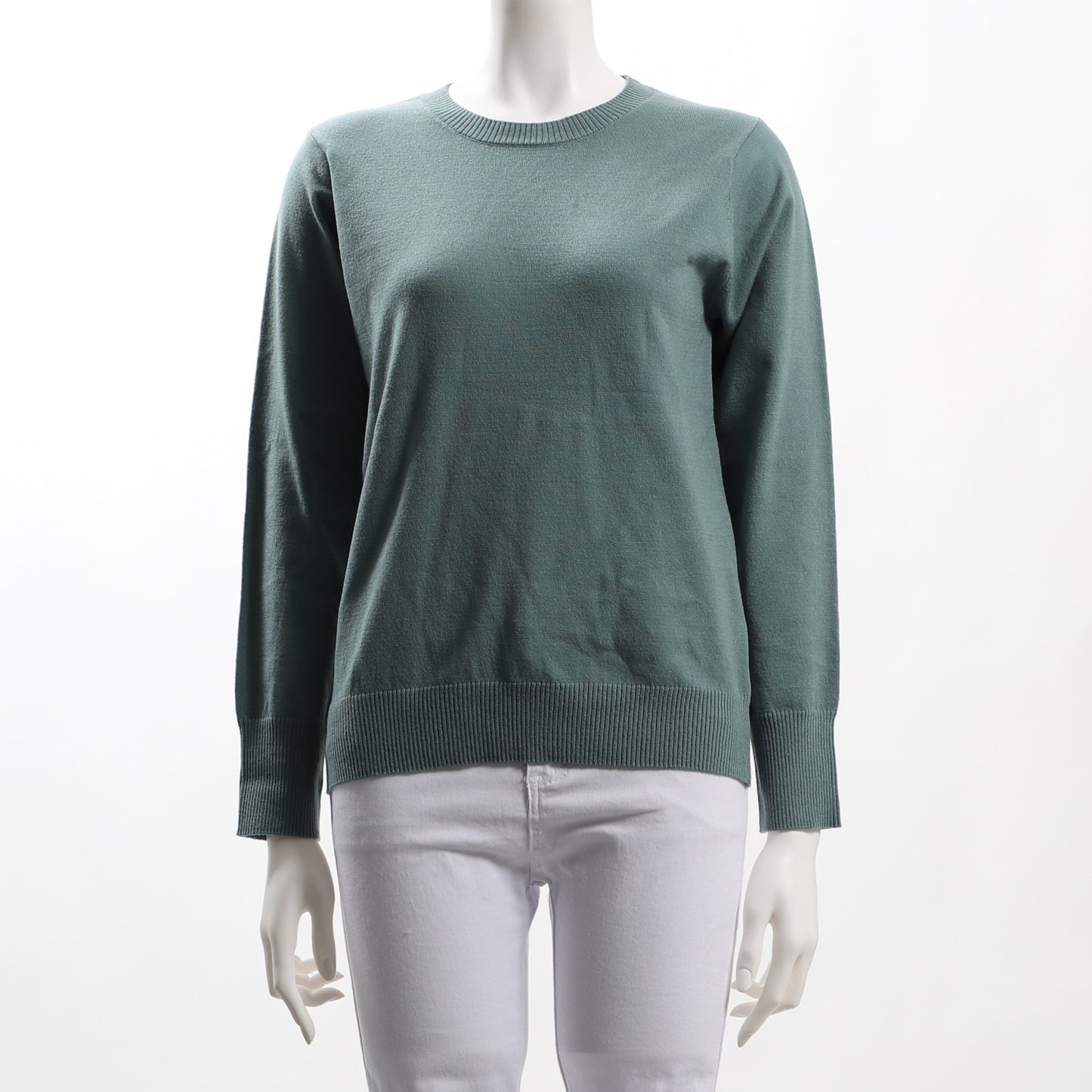 ベーシッククルーネックニット